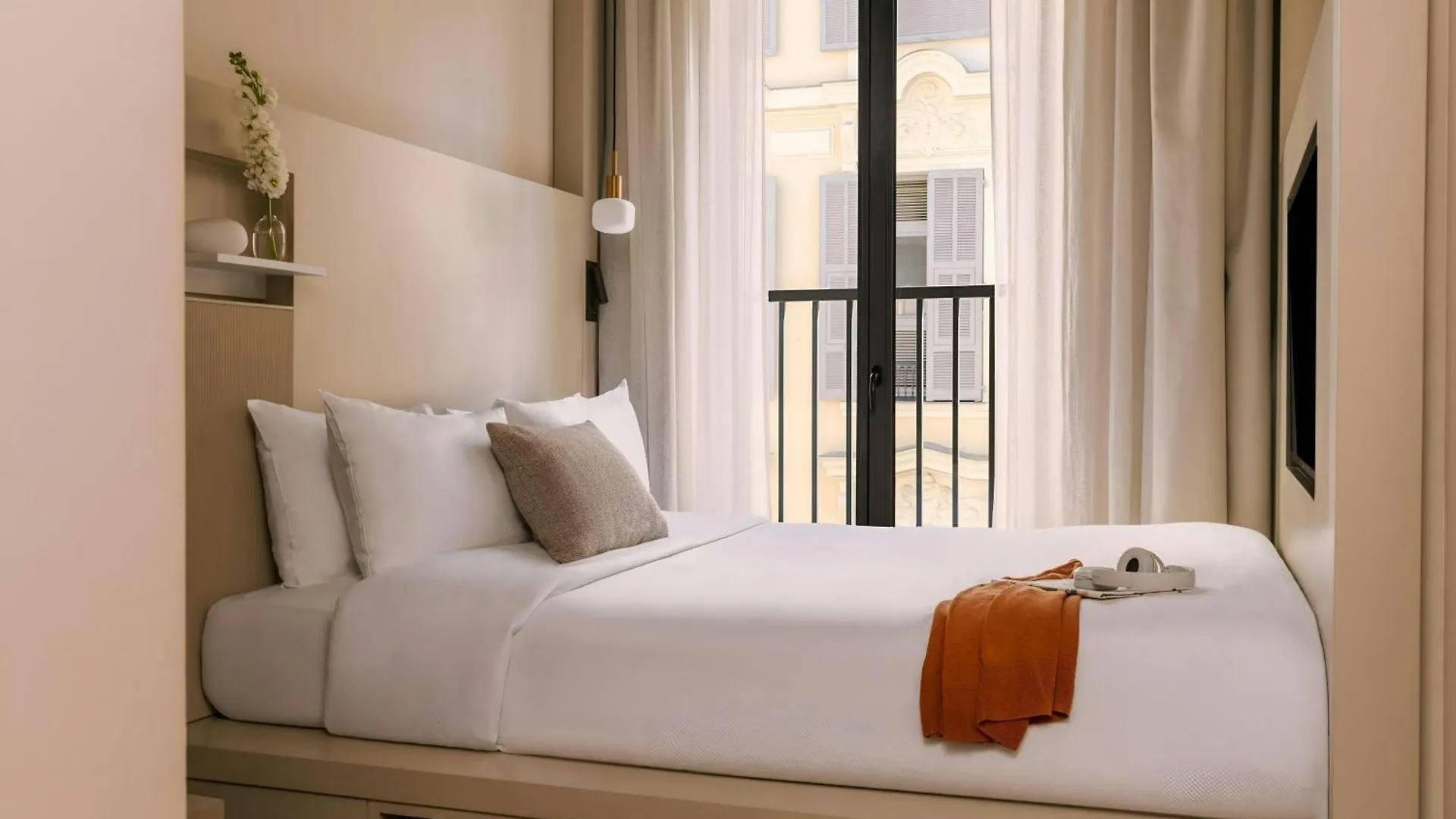 Yelo Jean Medecin Hotel, Sonder By Marriott Bonvoy Nice 4*,